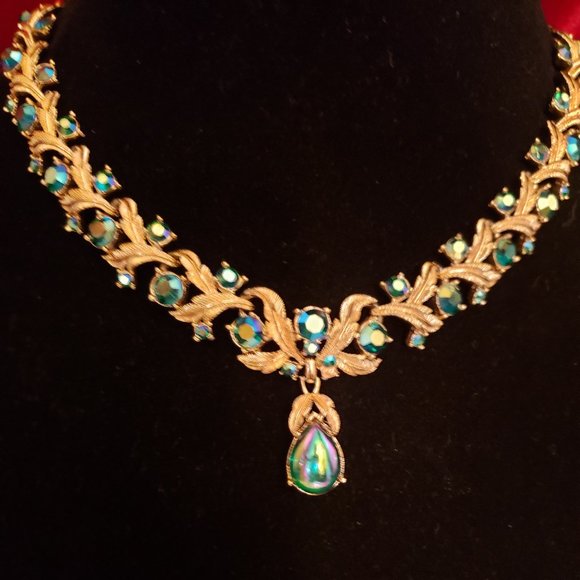 Coro Dazzling Vintage Necklace - Picture 6 of 8